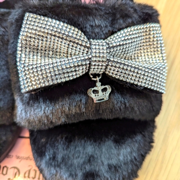 BNWT Juicy Couture Womens (6.5/7.5) Furry Slide-In Slippers With Bow And Crown - Picture 2 of 9